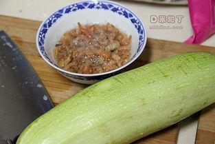 吃角瓜抠瓤吗,揭秘吃角瓜的正确方法