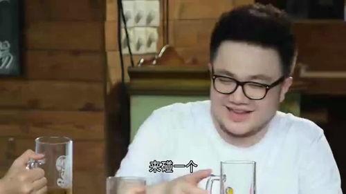 吃瓜帅气小伙,吃瓜帅气小伙的传奇故事