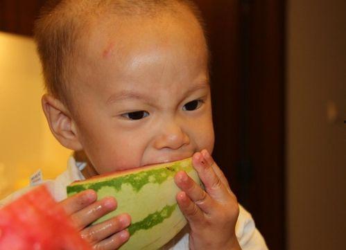 吃瓜的孩孩,吃瓜孩孩的趣味生活点滴