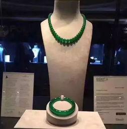 翡翠事件吃瓜,揭秘背后真相，吃瓜群众围观大戏