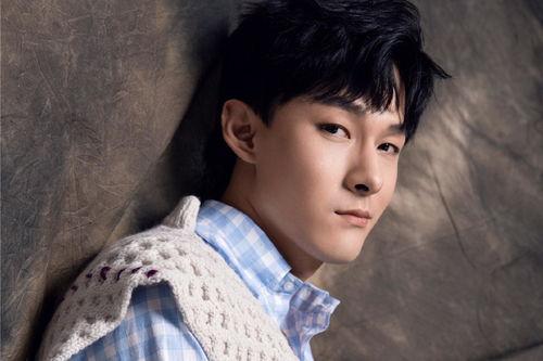 张雨剑王源吃瓜